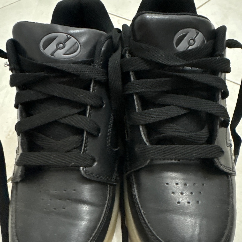 HEELYS